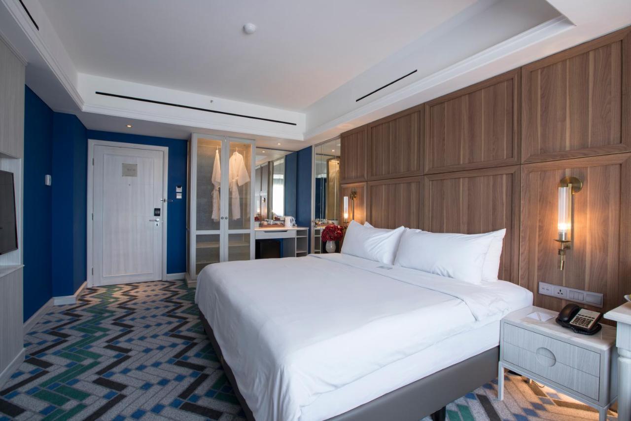 Java Paragon Hotel & Residences Surabaja Zewnętrze zdjęcie