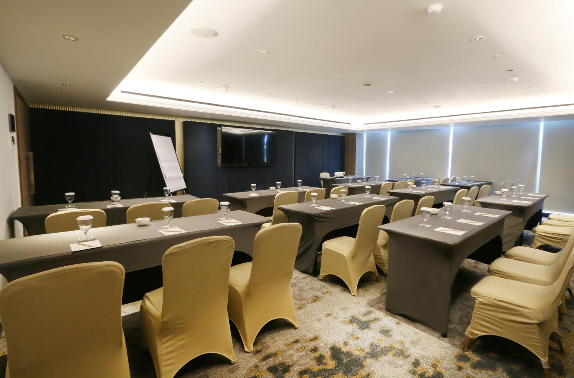 Java Paragon Hotel & Residences Surabaja Zewnętrze zdjęcie